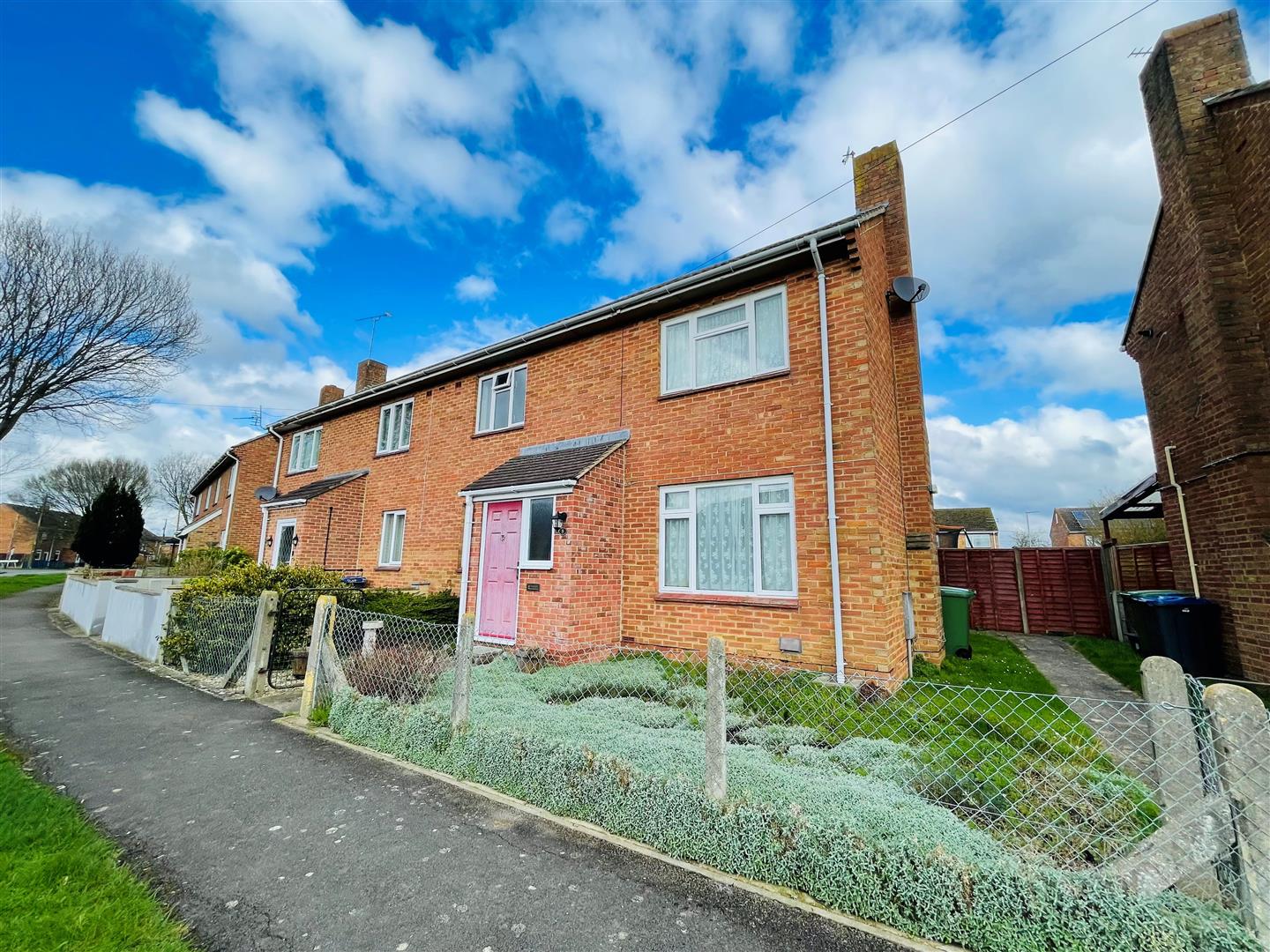 Berryfield Park, Melksham Lock and Key